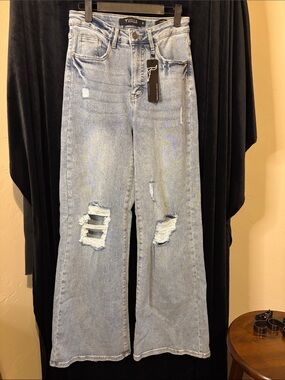 NWT Lucky & Blessed trouser jean distressed